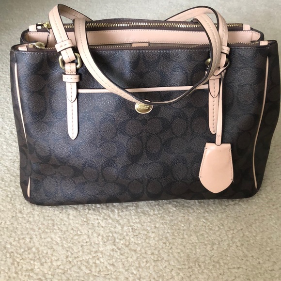 Coach Handbags - Coach Bag